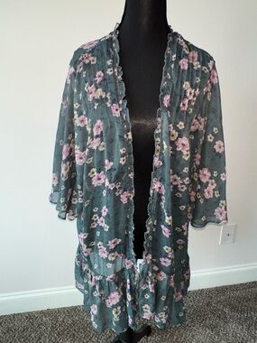 American Eagle Floral Sheer Kimono Cardigan in Dusty Teal and Pink L/XL